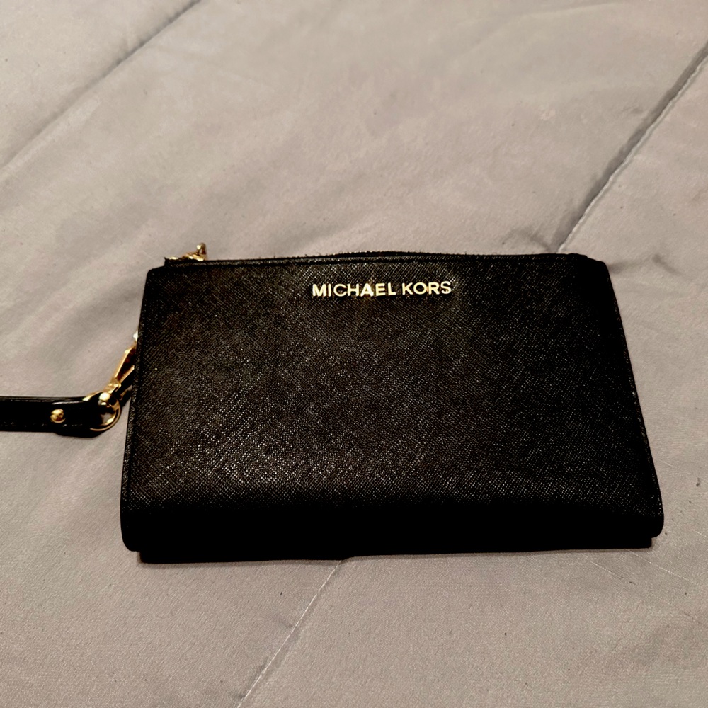 Black Michael Kors wrist wallet